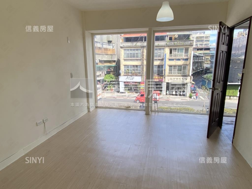 新案㊣和平西路商三特透天房屋室內格局與周邊環境