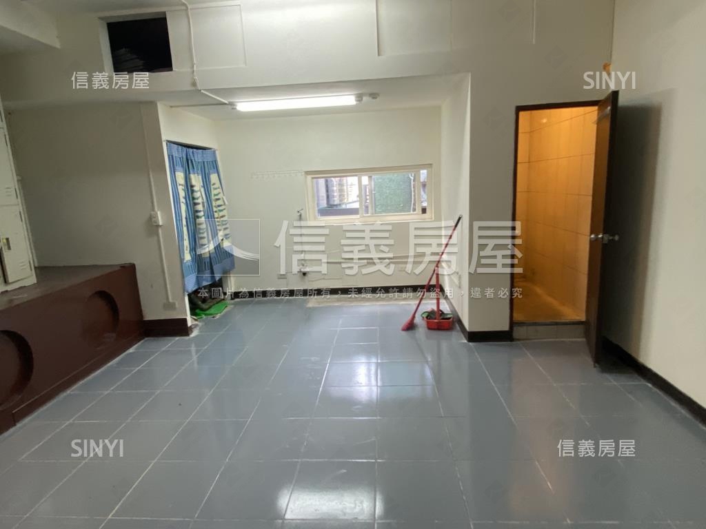 新案㊣和平西路商三特透天房屋室內格局與周邊環境