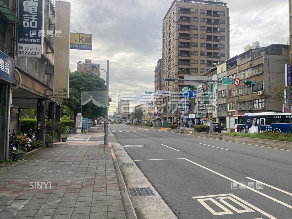 新案㊣和平西路商三特透天房屋室內格局與周邊環境