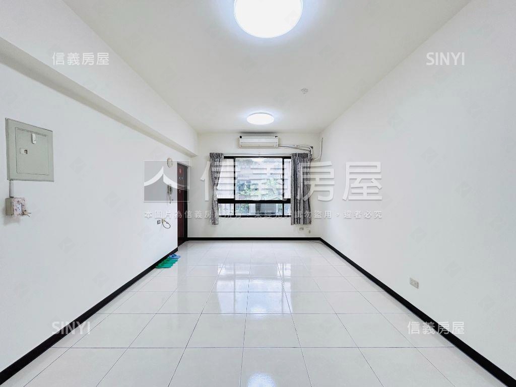 臻星尋找真心人。三房車位房屋室內格局與周邊環境