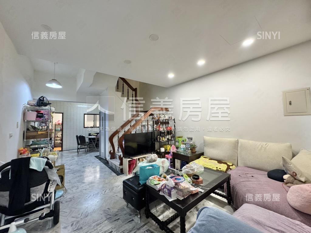 北平商圈小資朝南美透天房屋室內格局與周邊環境