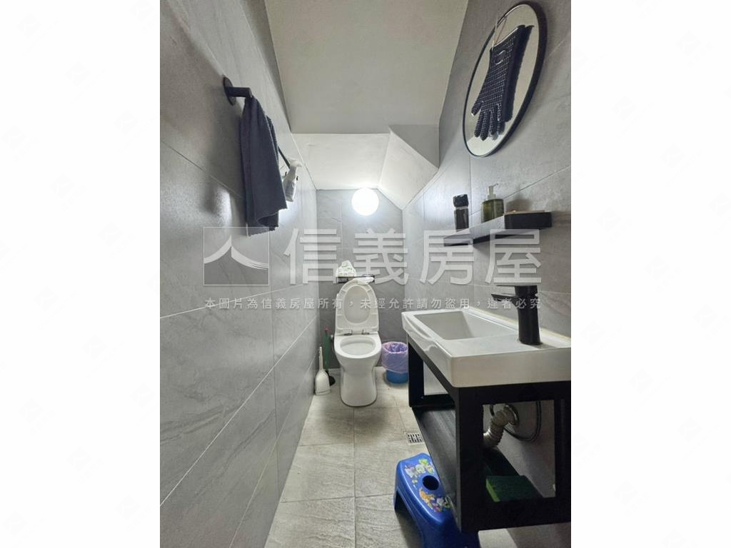 北平商圈小資朝南美透天房屋室內格局與周邊環境