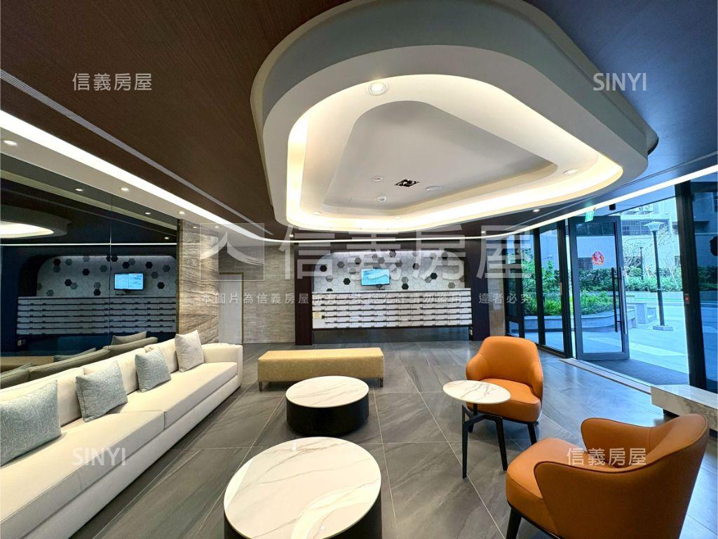 全新，大３房雙平面車位房屋室內格局與周邊環境