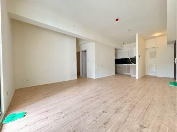 全新，大３房雙平面車位