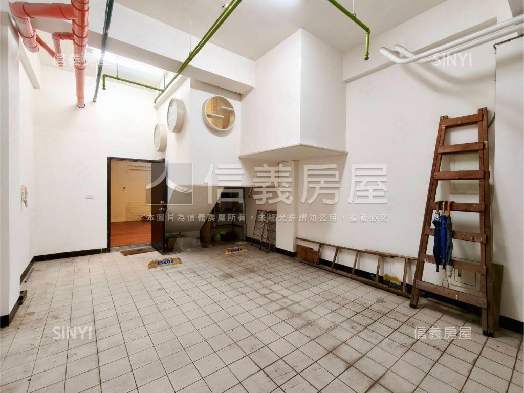 長庚商圈悅莊社區庭院別墅房屋室內格局與周邊環境