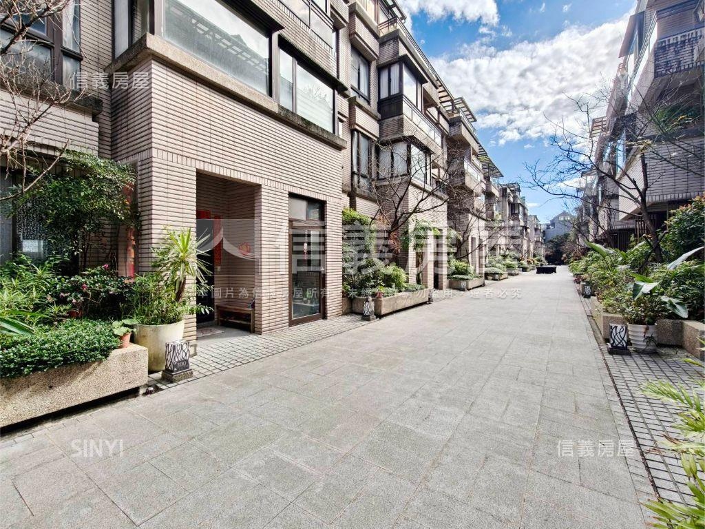 長庚商圈悅莊社區庭院別墅房屋室內格局與周邊環境