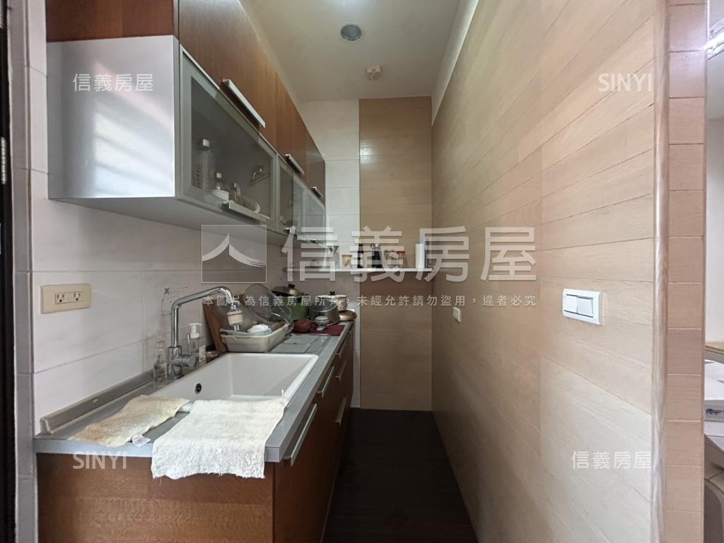 鼎盛風華面寬穩盈金店房屋室內格局與周邊環境