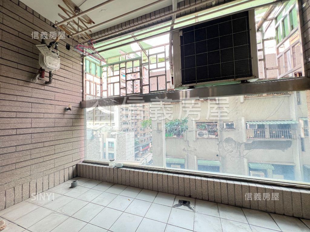近成大溫馨三房雙車房屋室內格局與周邊環境