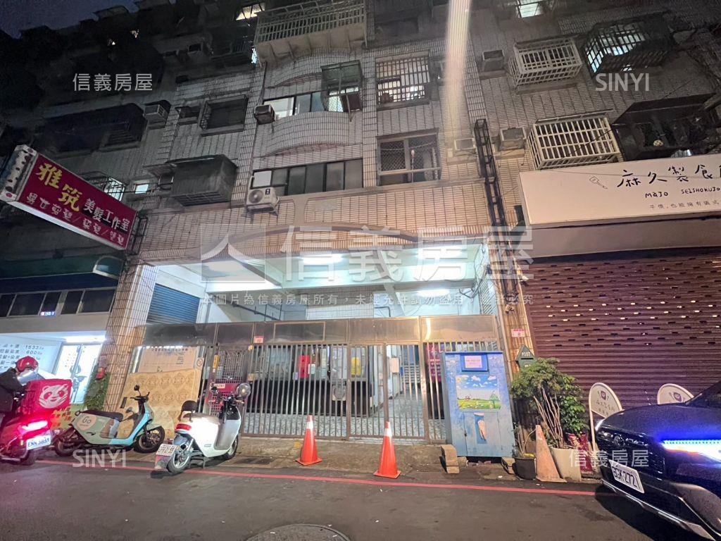 中原小富翁美居套房房屋室內格局與周邊環境