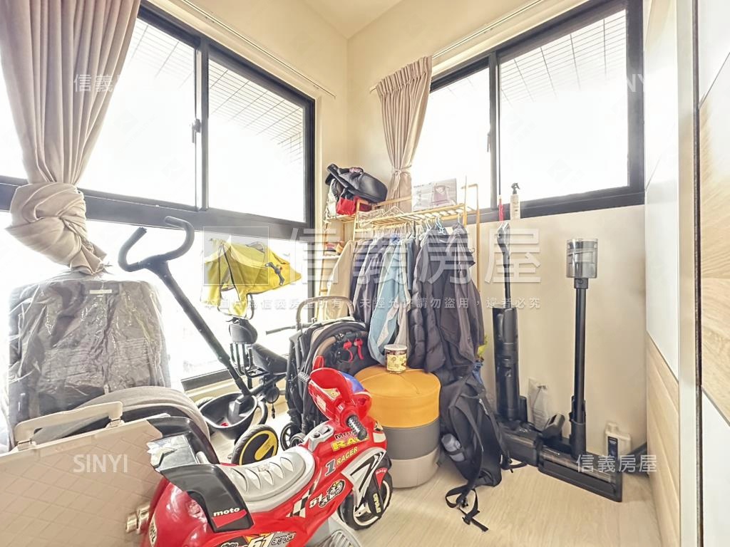 仁愛柏麗溫馨邊間三房車位房屋室內格局與周邊環境