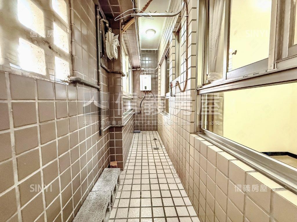 邊間琉森湖３房大車位房屋室內格局與周邊環境