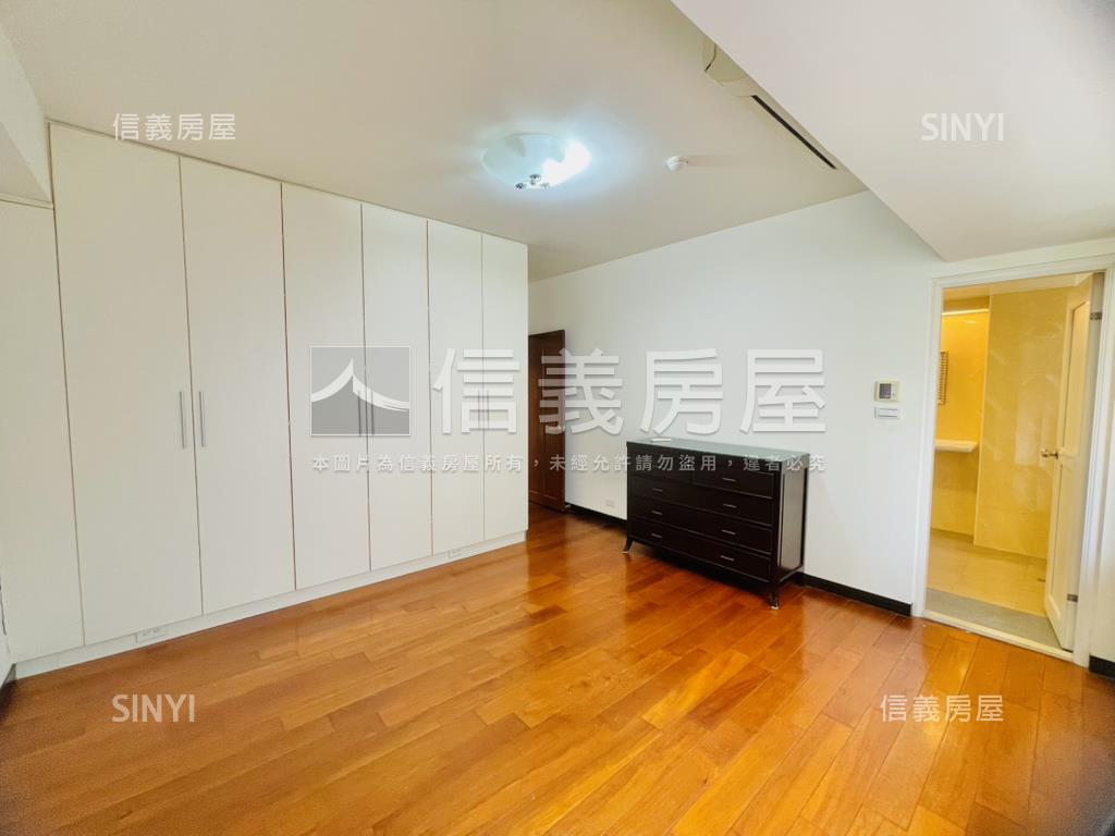 甲區大安靜巷綠景美妝三房房屋室內格局與周邊環境