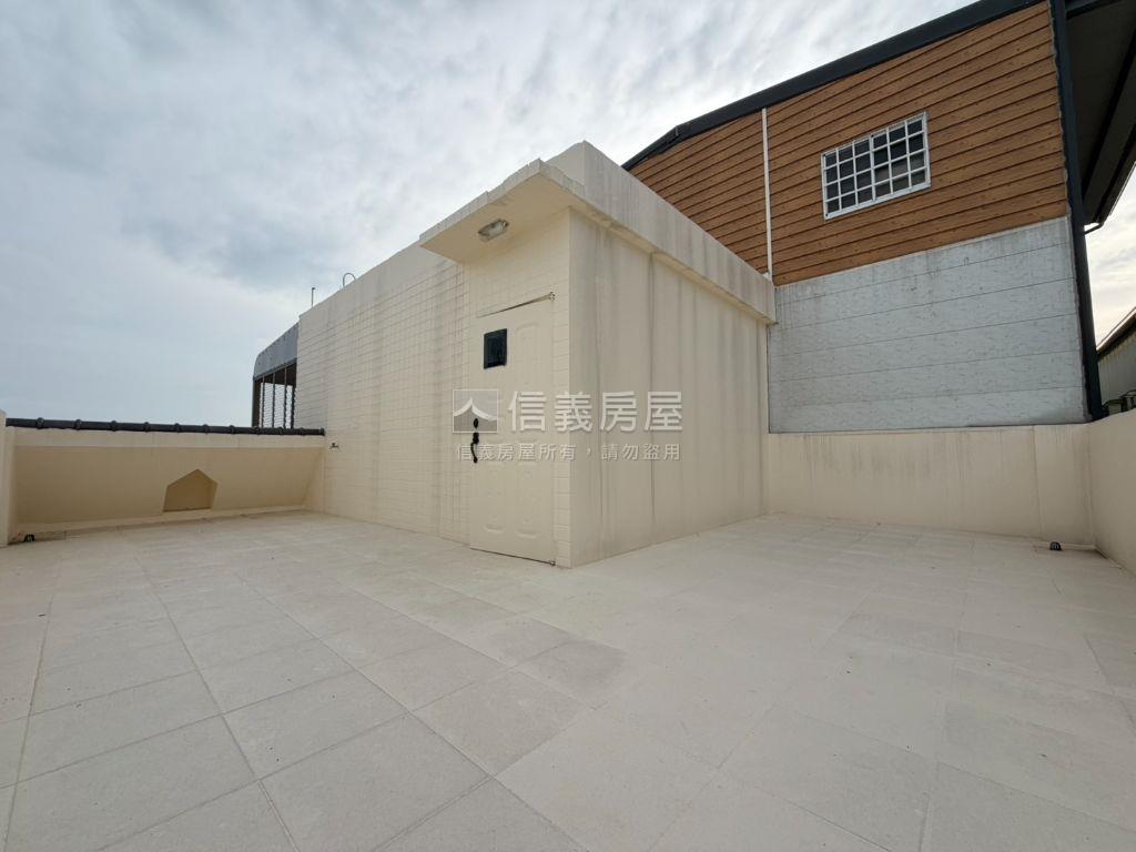 面寬約７米有車庫房屋室內格局與周邊環境