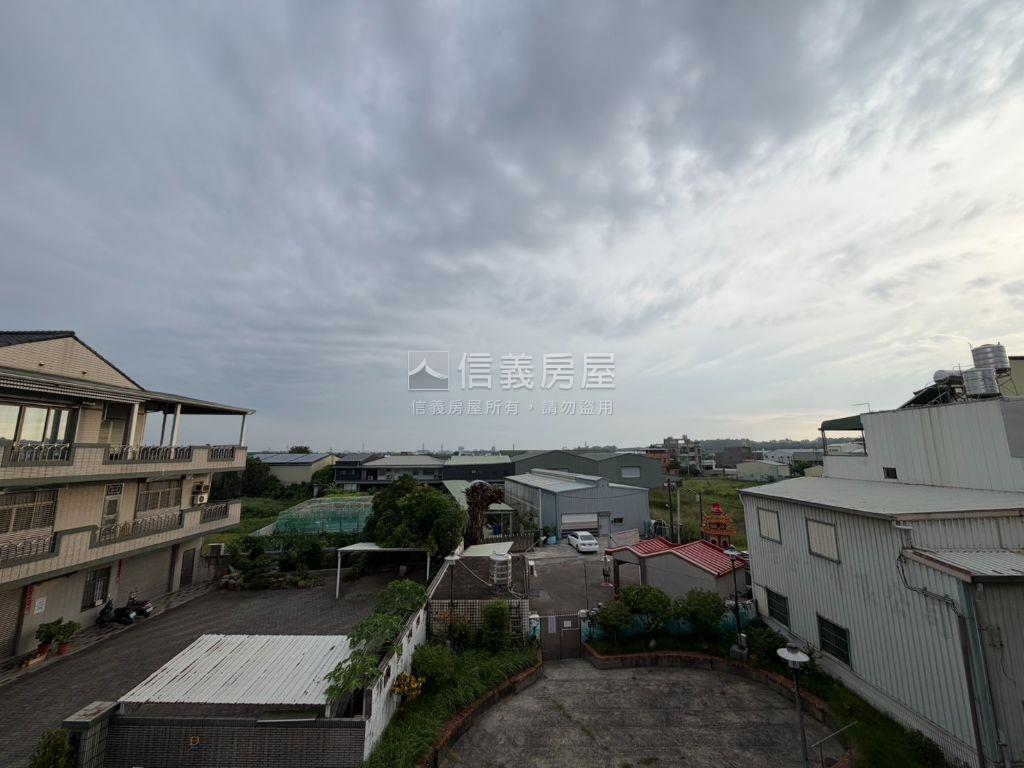 面寬約７米有車庫房屋室內格局與周邊環境