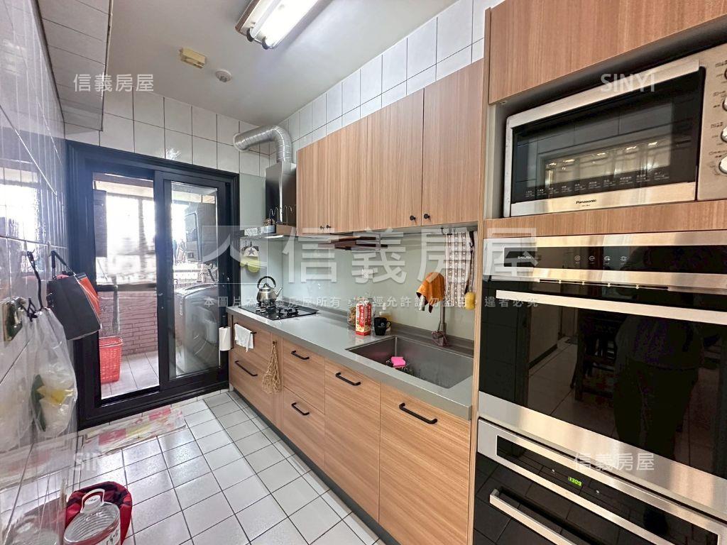 首購大墩學區高樓三房車位房屋室內格局與周邊環境