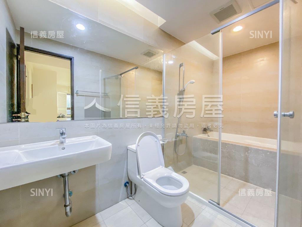 堅山森朵稀有釋出三房平車房屋室內格局與周邊環境