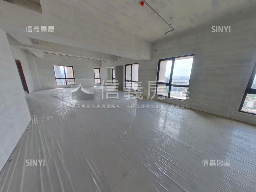 看這間面公園聯聚方庭房屋室內格局與周邊環境