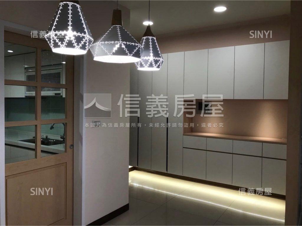大湳典藏自然景觀露臺四房房屋室內格局與周邊環境