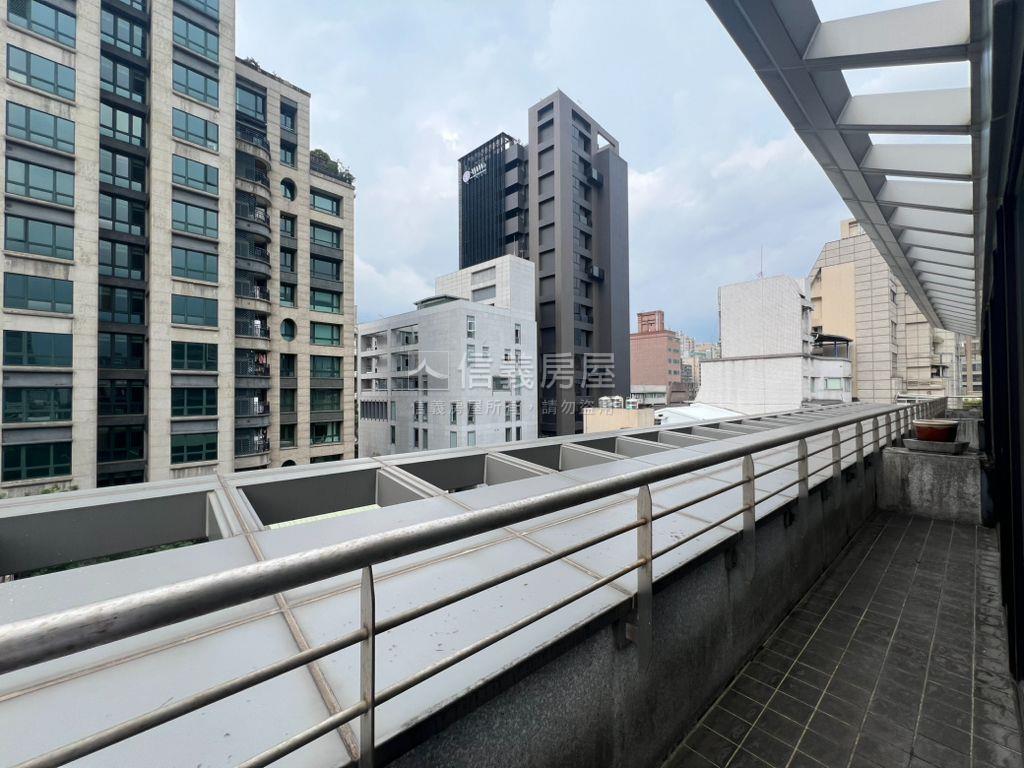⭐仁愛雅砌行館高樓露臺⭐房屋室內格局與周邊環境