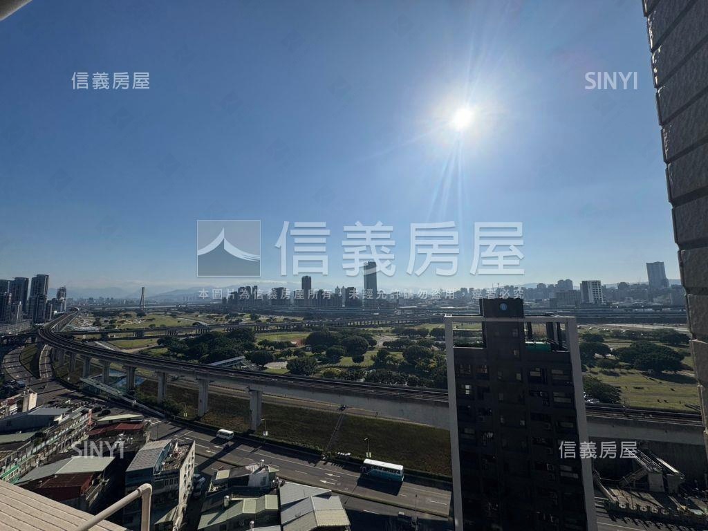 前後陽台近公園三房車位房屋室內格局與周邊環境