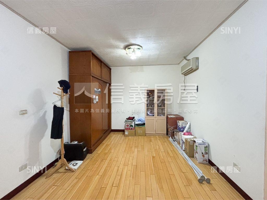 忠誠第一社區稀有透天房屋室內格局與周邊環境