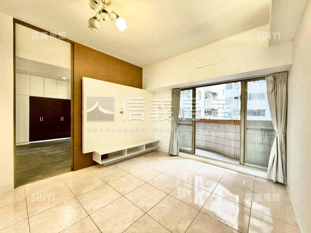 近國道｜邊間｜首購大四房房屋室內格局與周邊環境