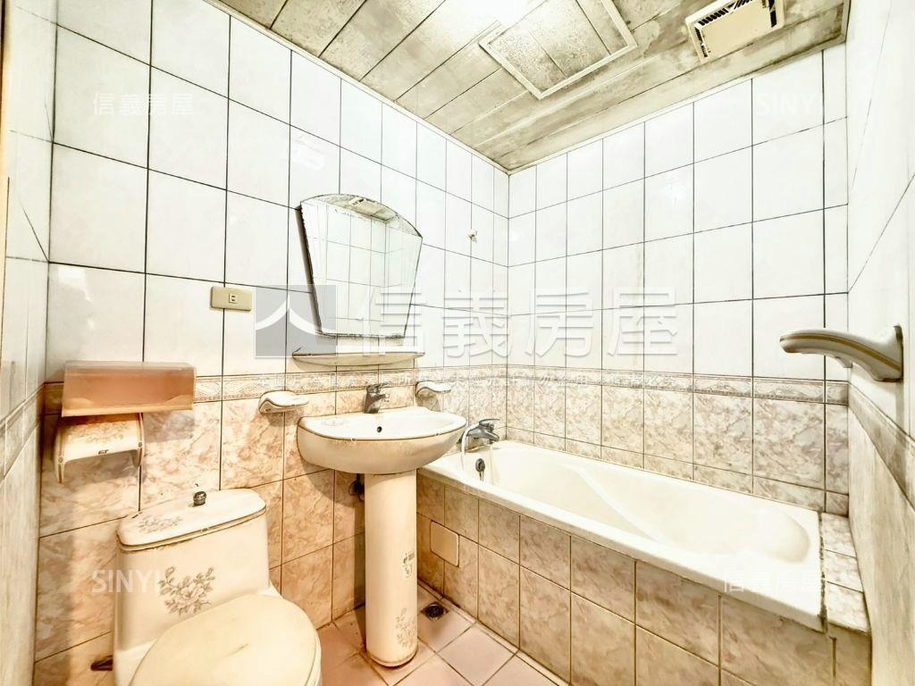 近國道｜邊間｜首購大四房房屋室內格局與周邊環境