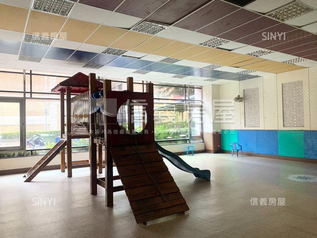 近榮總｜邊間｜免整理四房房屋室內格局與周邊環境