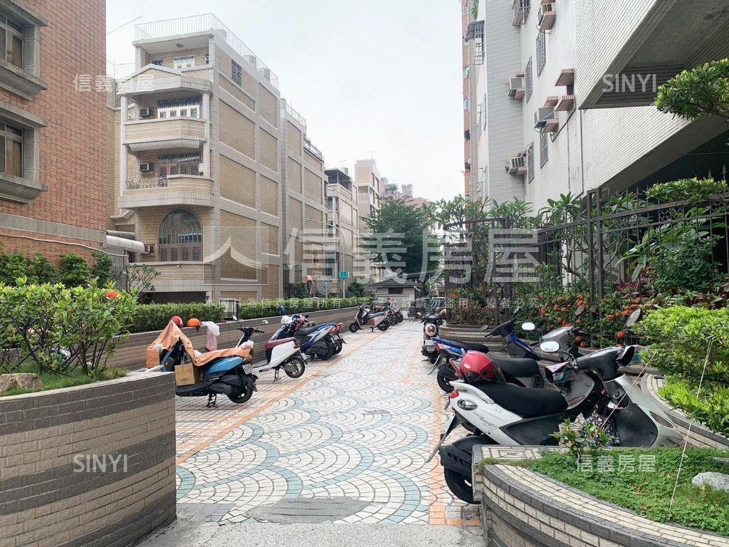 近榮總｜邊間｜免整理四房房屋室內格局與周邊環境