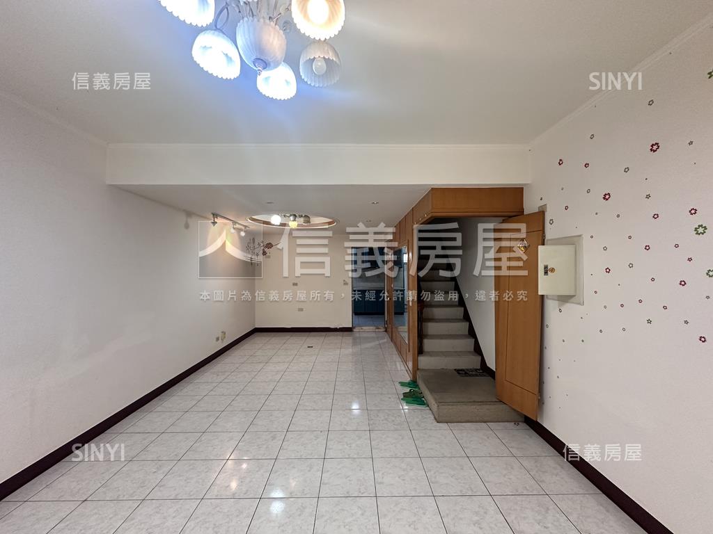 仁武優質社區車墅房屋室內格局與周邊環境