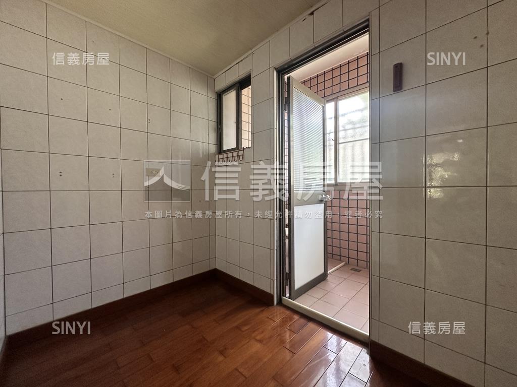 仁武優質社區車墅房屋室內格局與周邊環境