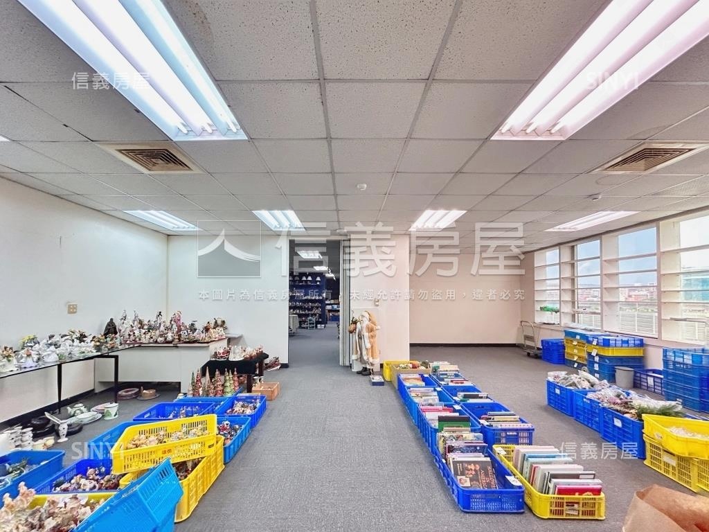 副都心大坪數廠辦雙車位．房屋室內格局與周邊環境