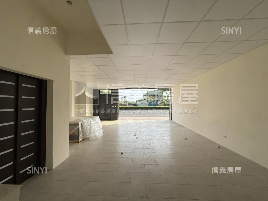 麻豆全新邊間店住房屋室內格局與周邊環境