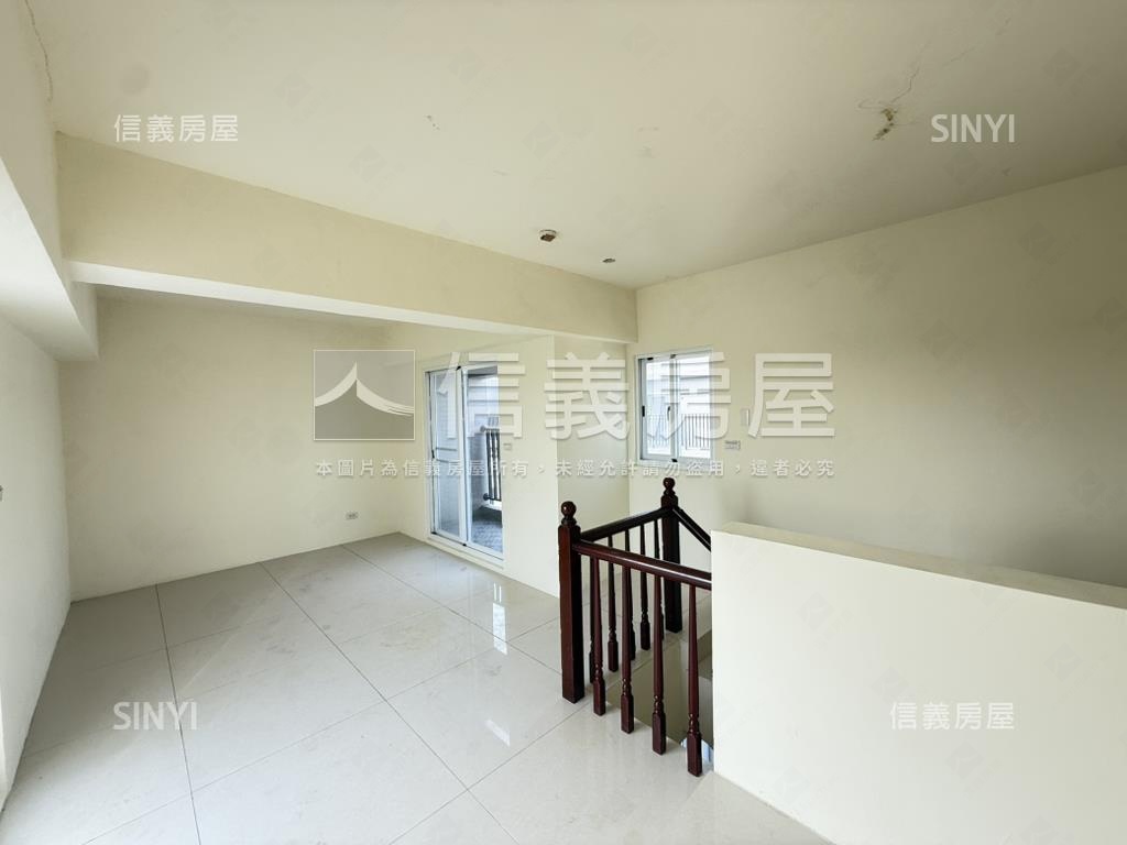 麻豆全新邊間店住房屋室內格局與周邊環境