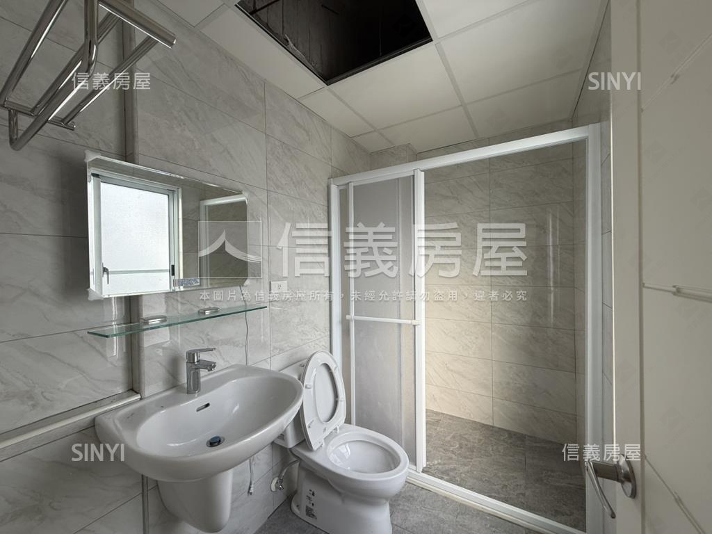 麻豆全新邊間店住房屋室內格局與周邊環境