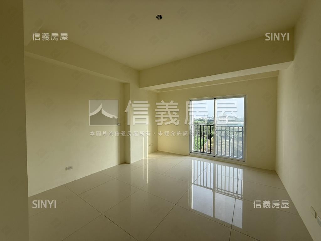 麻豆全新邊間店住房屋室內格局與周邊環境