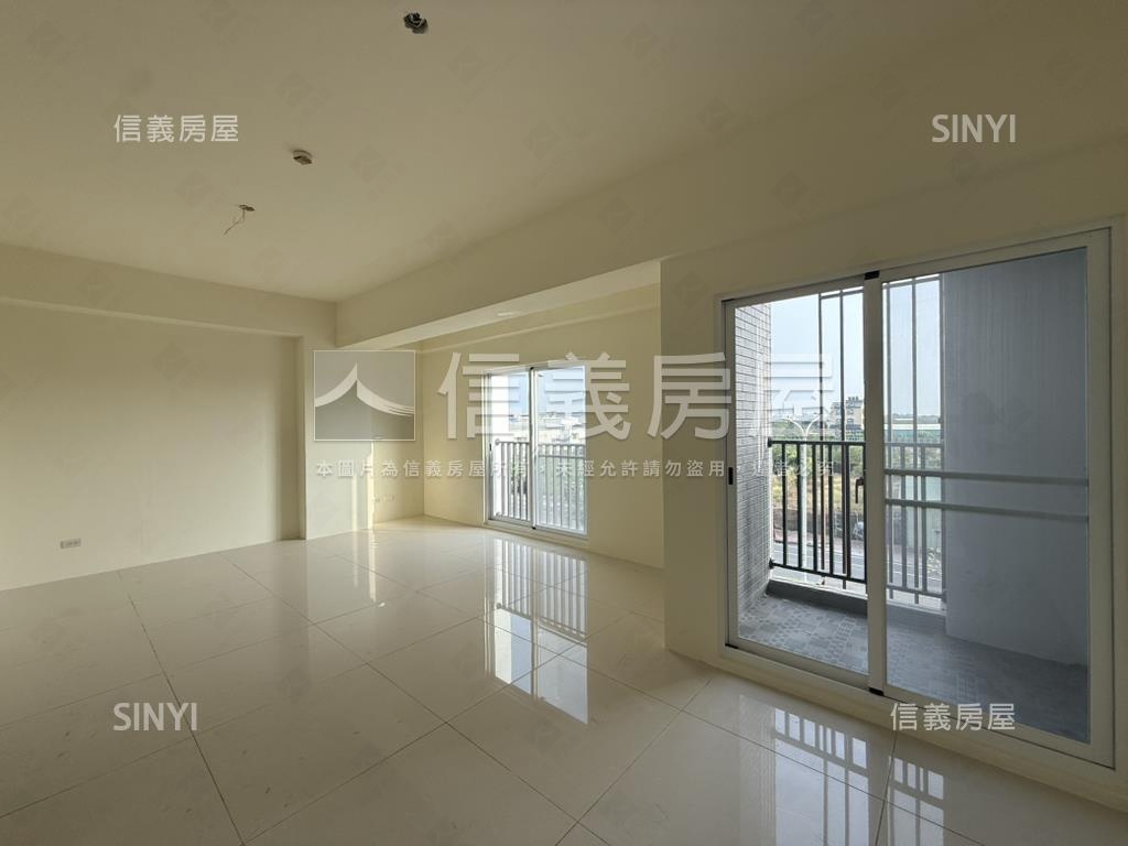 麻豆全新邊間店住房屋室內格局與周邊環境