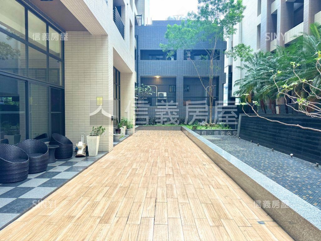 四季春質感金店房屋室內格局與周邊環境