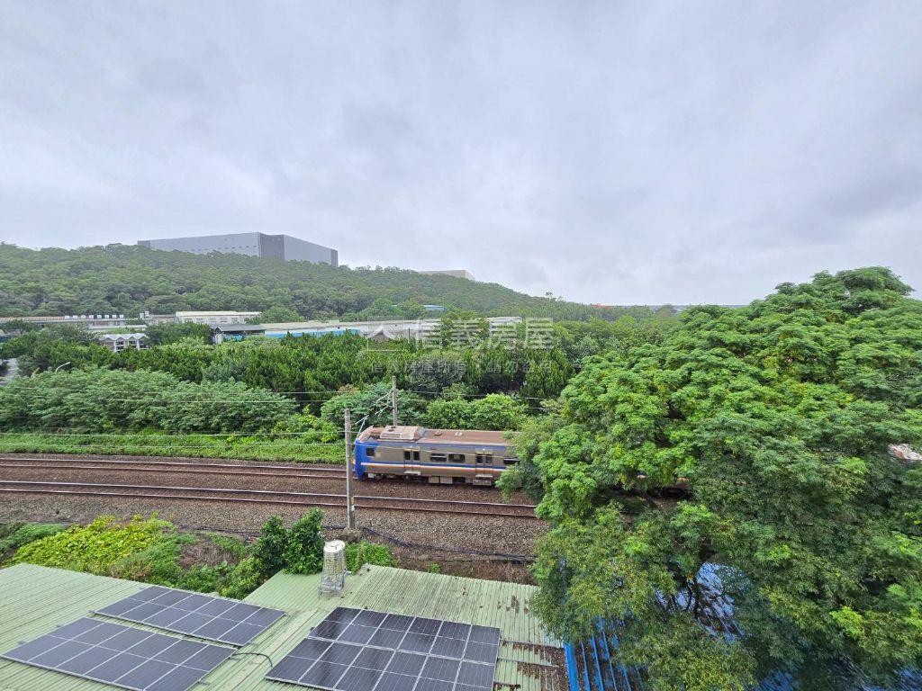 近埔心車站臨路透天店面房屋室內格局與周邊環境