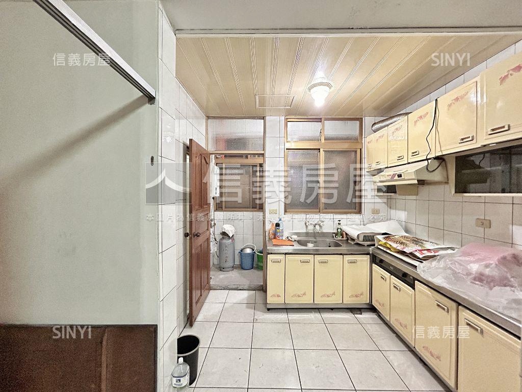 新城奔騰｜莊旺繁華房屋室內格局與周邊環境