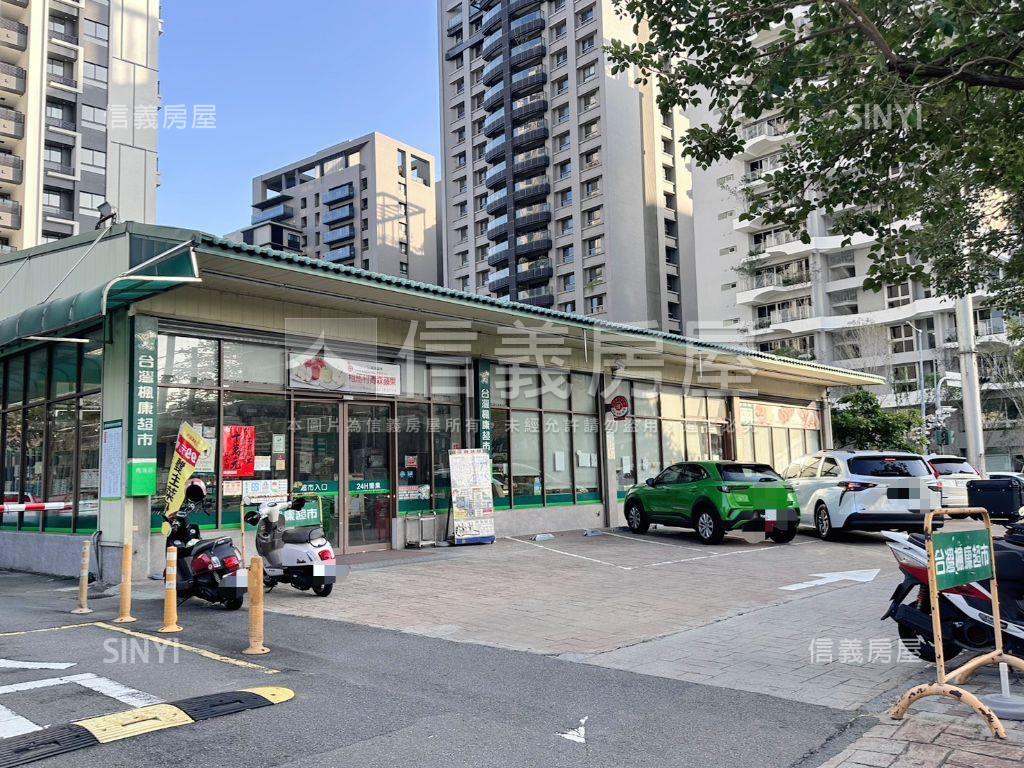 新案７ＵＰ專任兩房含車位房屋室內格局與周邊環境