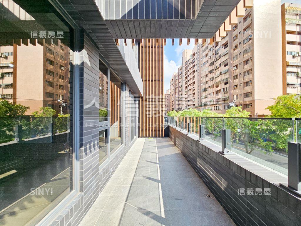 昭揚大展｜大氣磅礡露臺戶房屋室內格局與周邊環境