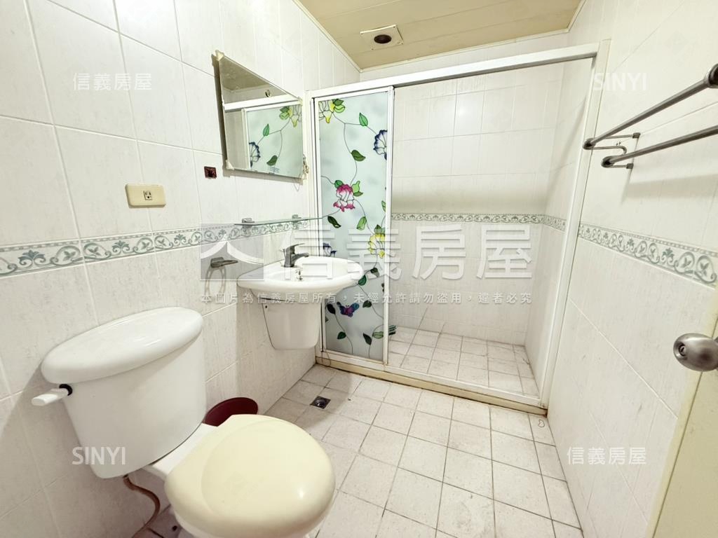 專．公園街正街美透天房屋室內格局與周邊環境