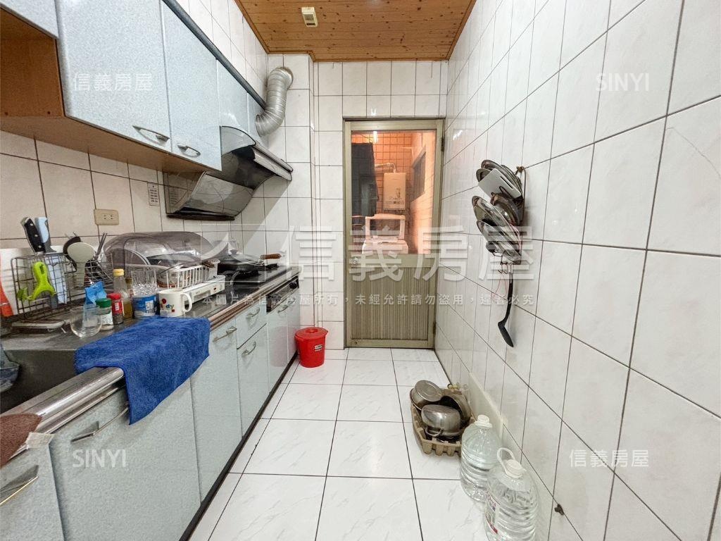 中科大豪景面牧場三房車位房屋室內格局與周邊環境