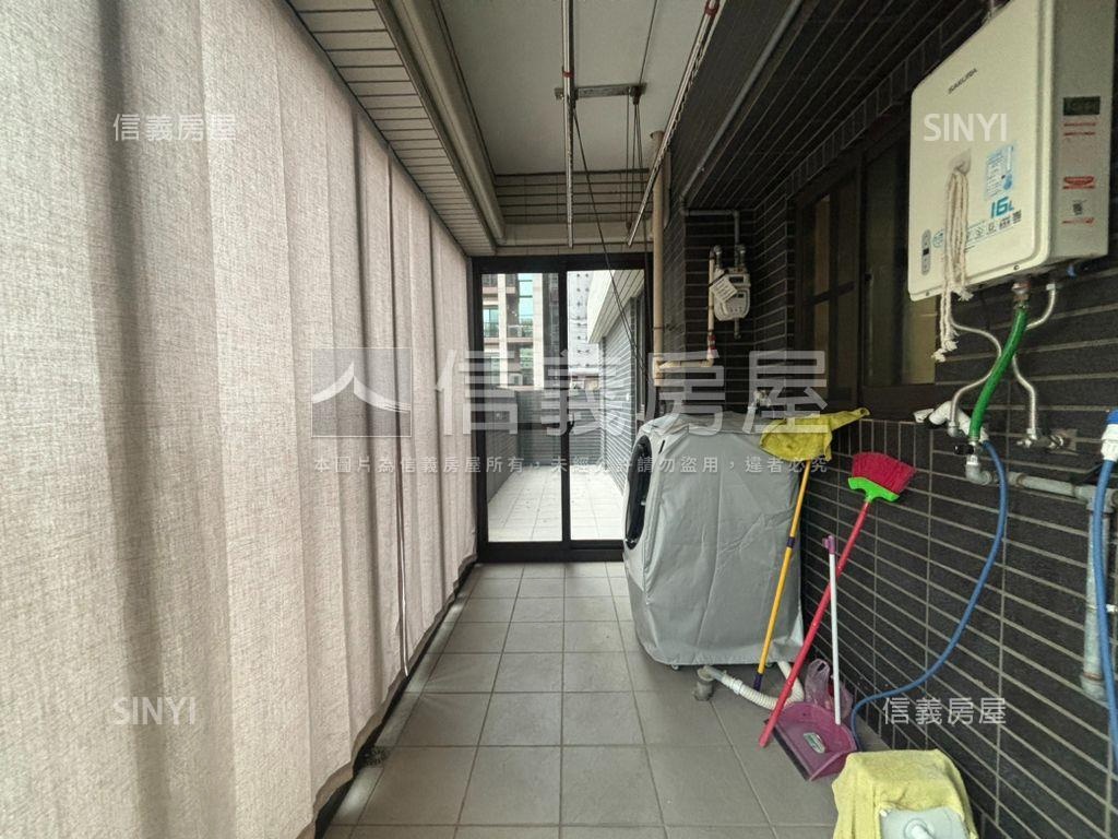 小檜溪｜露臺裝潢３房１室房屋室內格局與周邊環境