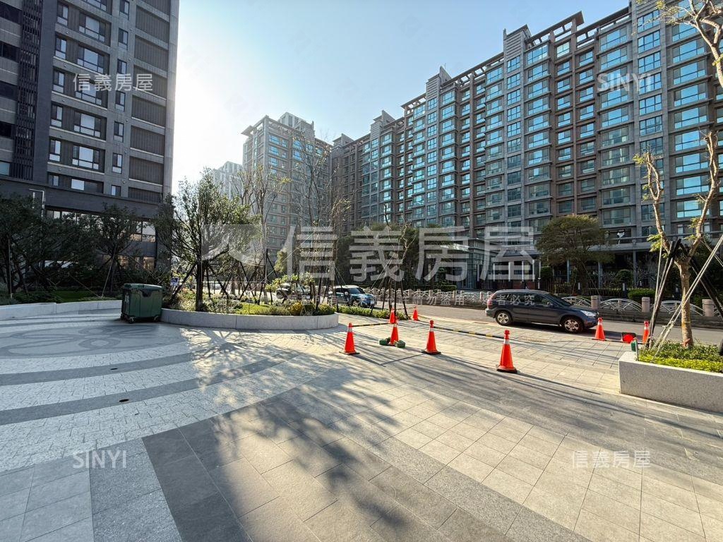 青埔青藝兩房平面車位房屋室內格局與周邊環境