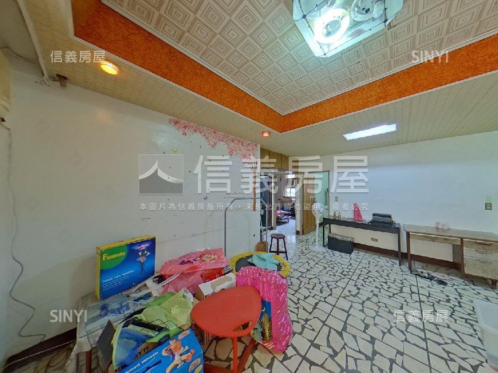 邊間稀有三民二樓房屋室內格局與周邊環境