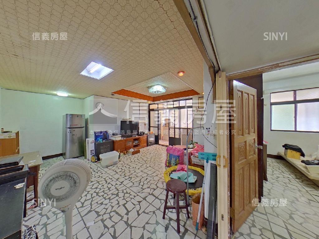 邊間稀有三民二樓房屋室內格局與周邊環境