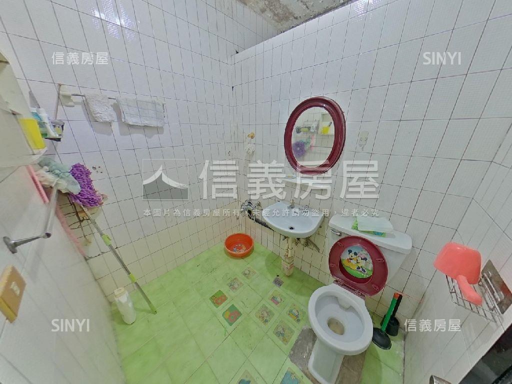 邊間稀有三民二樓房屋室內格局與周邊環境