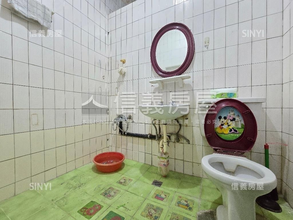 邊間稀有三民二樓房屋室內格局與周邊環境